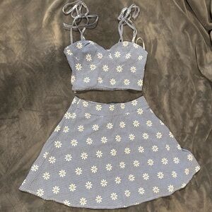 SHEIN Blue and White Daisy Floral Top and Skirt Set